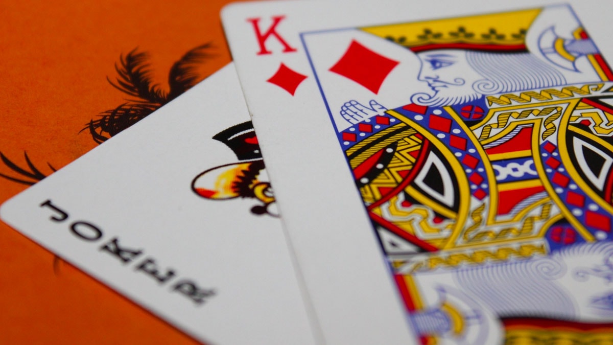 Joker and a King poker hand